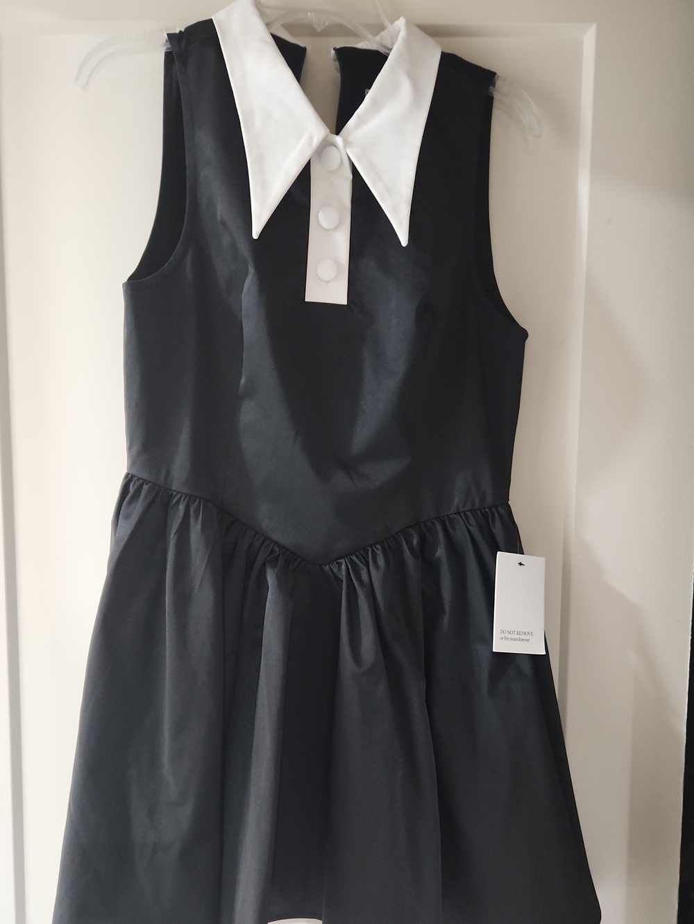 Black Mini Dress with Contrasting White Collar - Picture 4 of 6